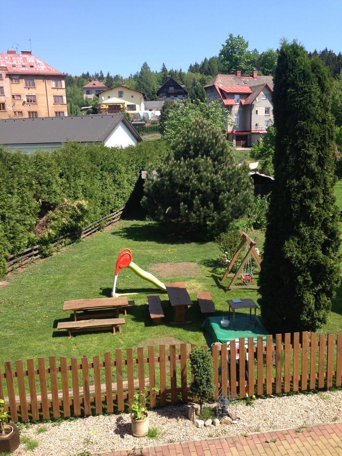 Ubytovani V Soukromi "U Olsu" Hostinné Exterior foto